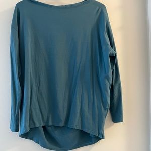 Lululemon drop shoulder top. Size 10